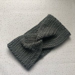 Crocheted twist headband